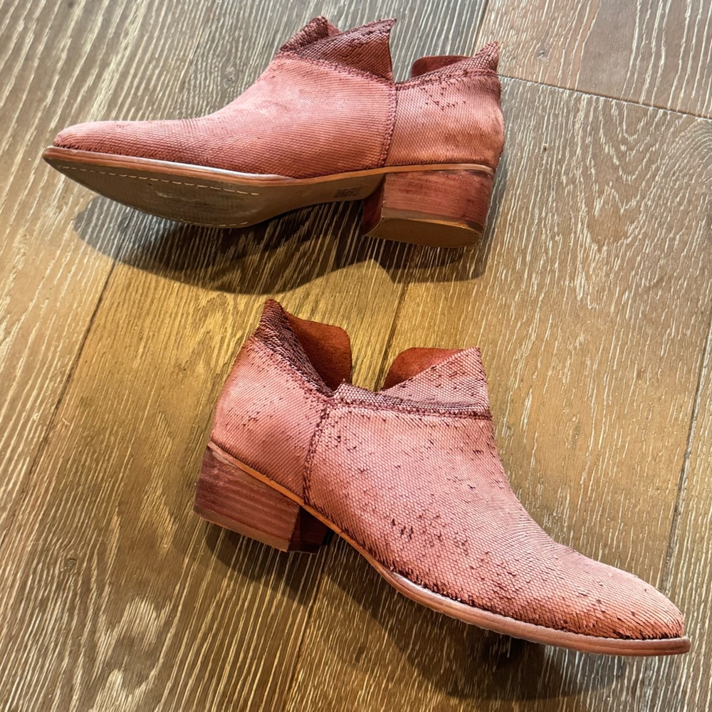 Seychelles Anthropologie Suede Snare Towel Ankle Boots - Picture 7 of 9